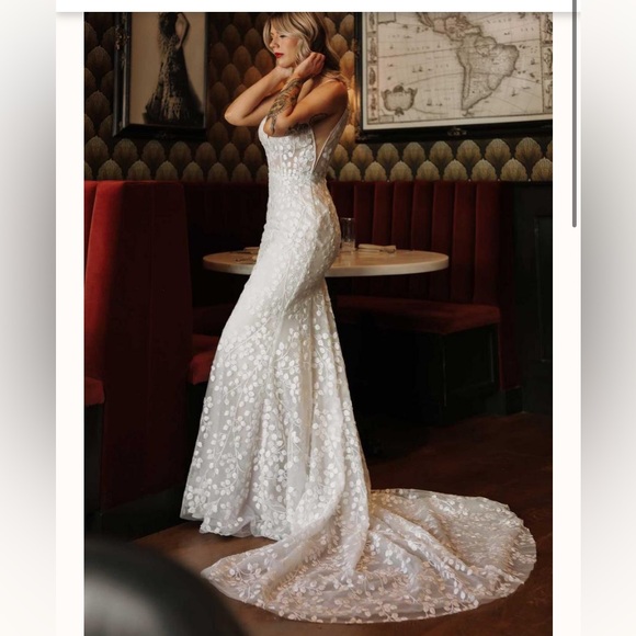 All Who Wander Dresses & Skirts - NWOT All Who Wander gown NWOT